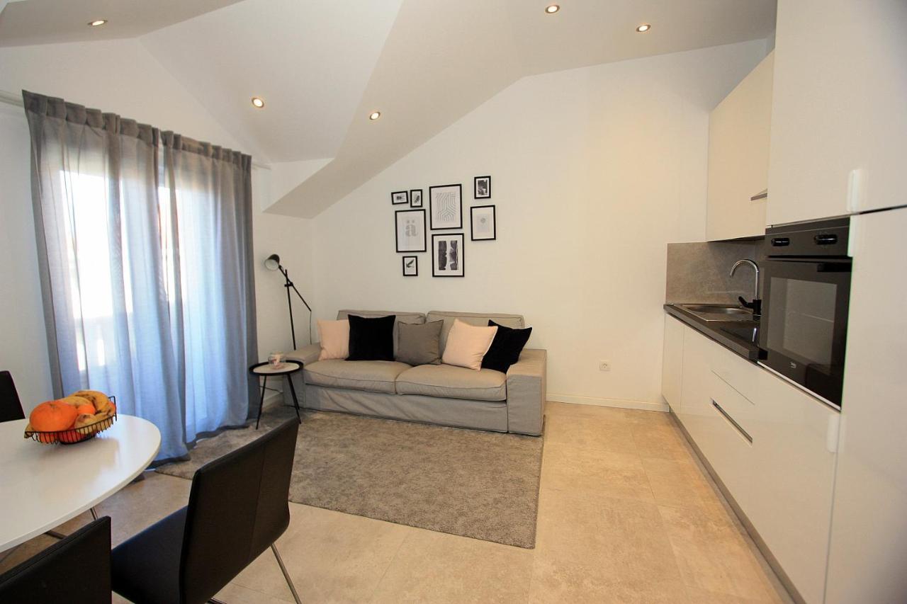 Apartman Ivana Supetar Exterior foto